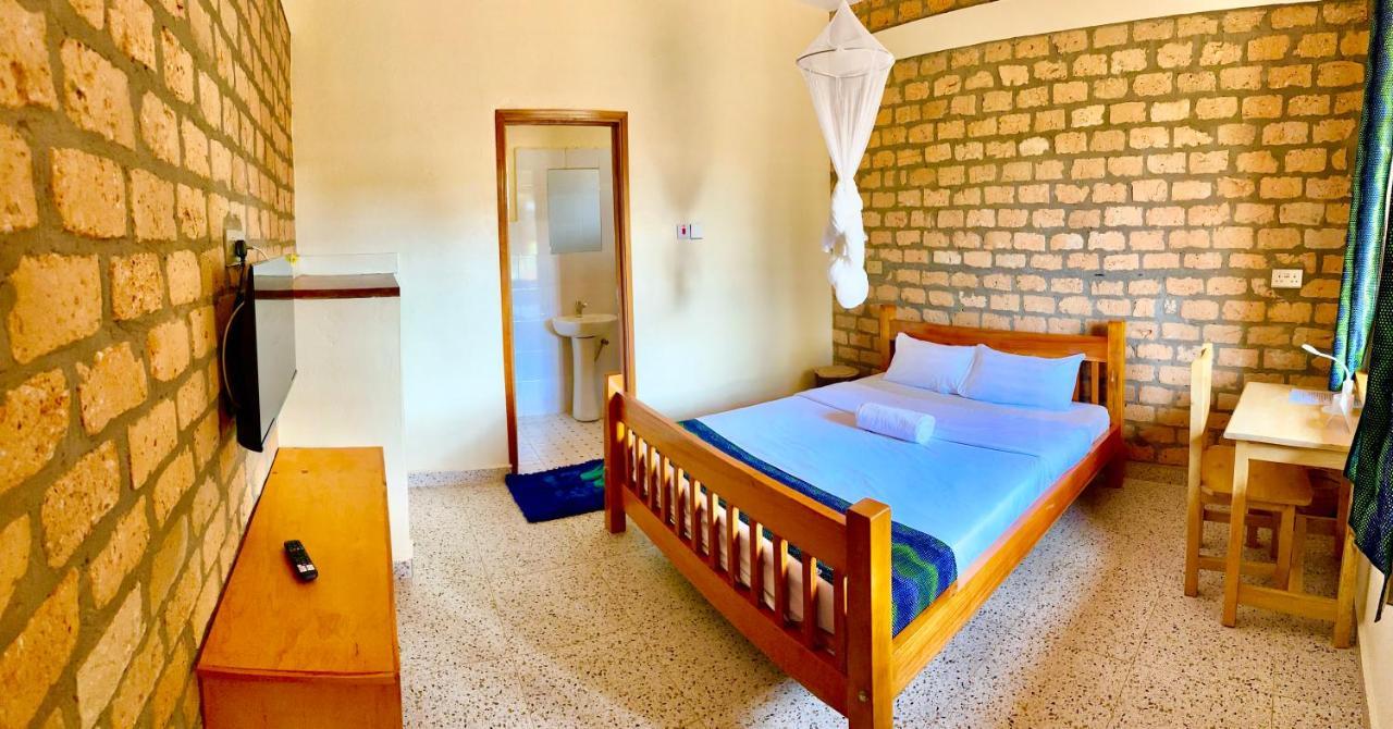 Iziba Lodge - Hoima Екстер'єр фото